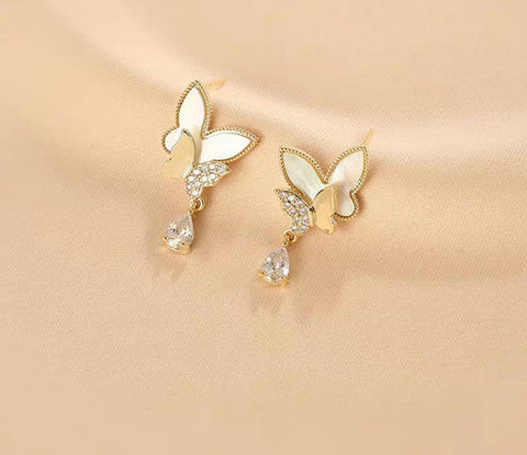 Elegant Double Butterfly Pearl Drop Earrings ✨🦋
